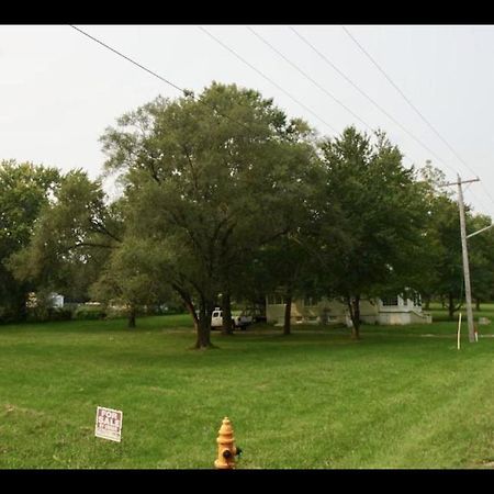 Country House On 1 Acre 4 Beds Great For Events Or A Quiet Weekend! インディペンデンス エクステリア 写真